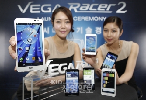 ‘베가레이서2’, 이통 3사로 전격 출시