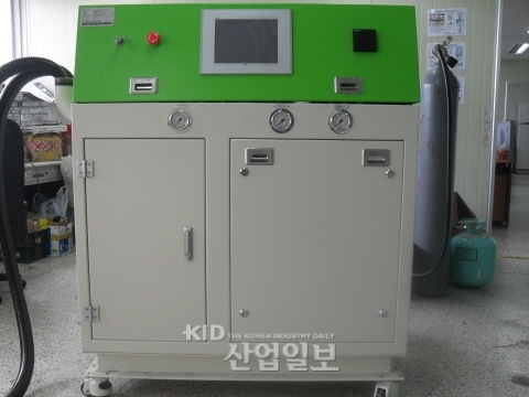 가스 제어기기 전문회사 (주)메카스, 2냉매 겸용 차징머신