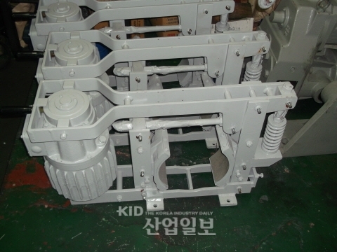명민산업, 스러스터 브레이크 DRUM Type(THRUSTOR DRUM BRAKE)