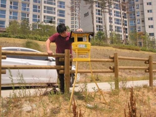 심곡천 태양광 포충기 솔라트랩 설치