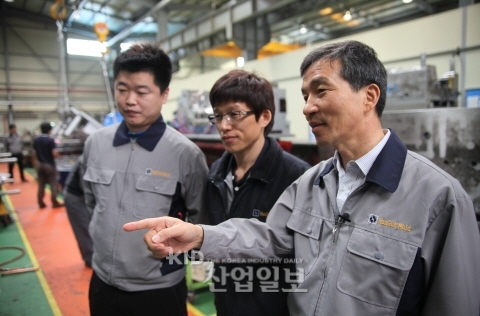 “끝없는 호기심이 기술 경쟁력의 원천”