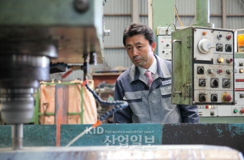 한 번 보기만 해도 원리가 단 숨에 그려지는 기계설계의 달인