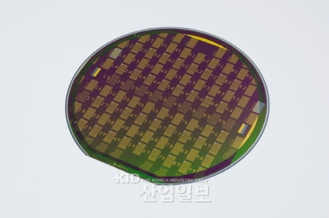 꿈의 신소재에서 투명망토까지