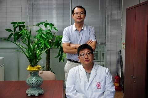 ‘금 알갱이로 항암백신을 만들다’