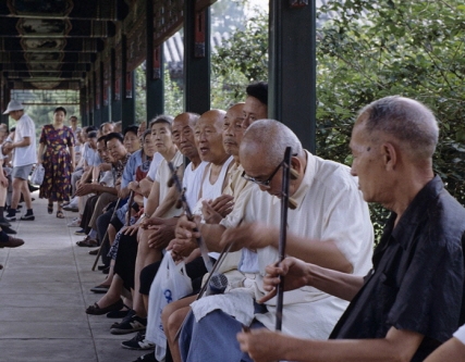 노인 1년 더 산다면 연간 1조 5천억 지출할 것 