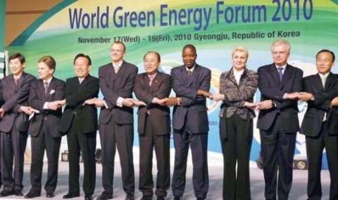 지구온난화로 인한 자연재해, 그린에너지로 해결 