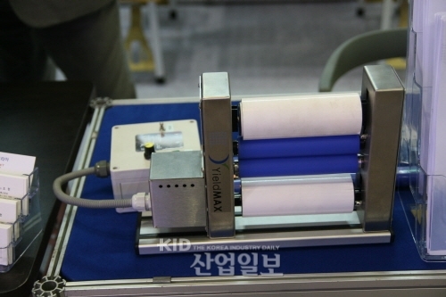 [2012 서울국제포장전 현장스케치] 블루스파크, “정전기와 이물을 동시에 제거”