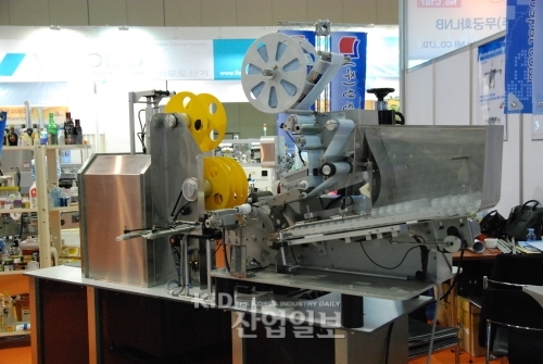 [2012 서울국제포장전 현장스케치] (주)선진SM, 30년 전통의 자동 라벨링 시스템 제조사