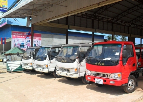 라오스 중장비·상용차시장, 중국 장악 시간 문제 
