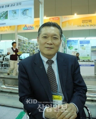 [서울국제포장전 2012 우수참가기업]_제이피시스, 독자 개발한 직선 피더로 ‘블루오션’ 개척