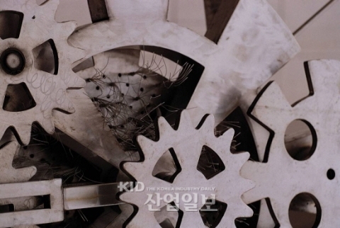 공장이 진화한다! 