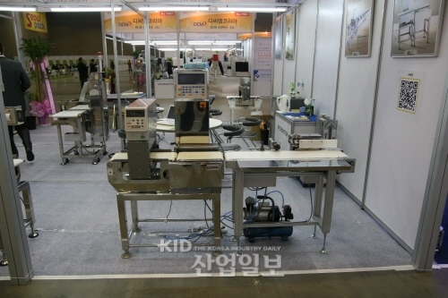 [2012 서울국제포장전 현장스케치] (주)덕인, 고성능 검사장비 제작 전문