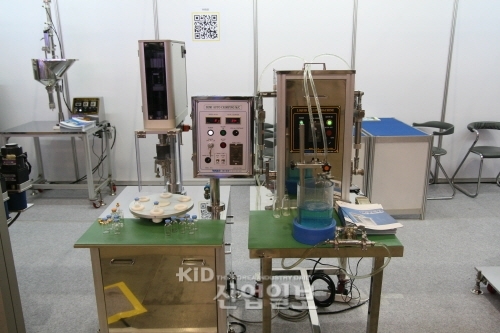 [2012 서울국제포장전 현장스케치] (주)와코, 중소기업에 적합한 다품종 소량생산 충전시스템