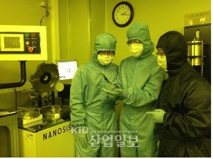 반도체 소자에 활용되는 15nm 이하 선폭의 그래핀 나노링 개발