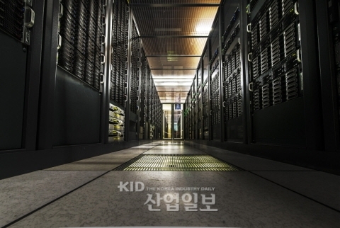 넷앱, CERN의 소립자 연구에 차세대 스토리지 아키텍처 적용  