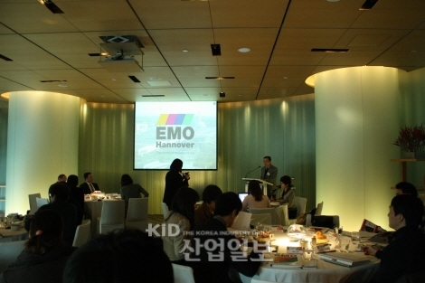 지능형 제조기술의 향연, ‘EMO 하노버 2013’ 개최  