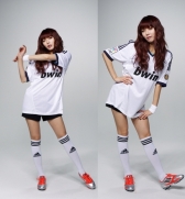 ‘FIFA 온라인 3’ 와 포미닛 ‘현아’