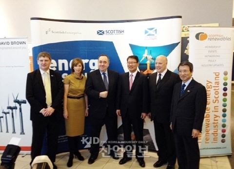 [FIELD] 국내 조선사 풍력사업, 녹색바람 타고 ‘순항’ 할까 (下) 