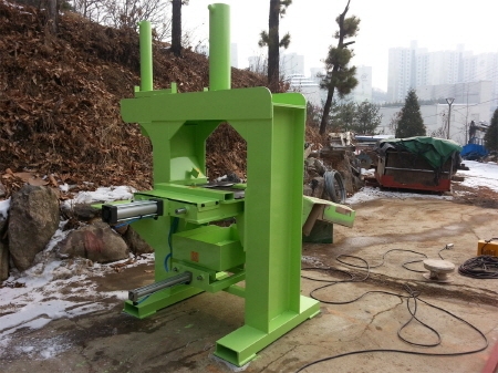 파주종합건축, 자체개발한 장사 유압 장작 도끼 특허 출원 