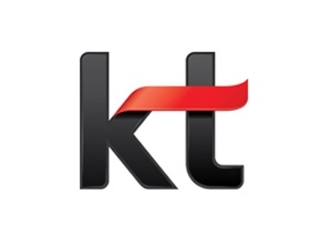 KT 이석채 회장, 회사 수백억원대 손해 혐의로 검찰에 고발