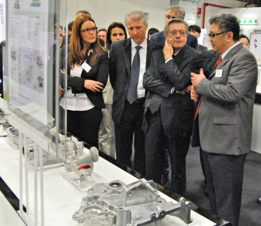 [RESEARCH]한국 부품·소재 산업 ‘가격+기술력’ 두 마리 토끼 잡아라