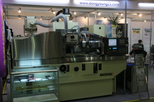 [INTERMOLD KOREA 2013 현장스케치] 동영통상, 초정밀 금형 가공 설비 전문 업체