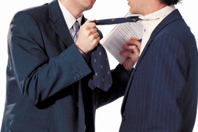 직장인 “회사에서 왜 욕을 들어야 하나”