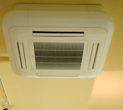 시내버스 무더위에 에어컨 가동 안해?