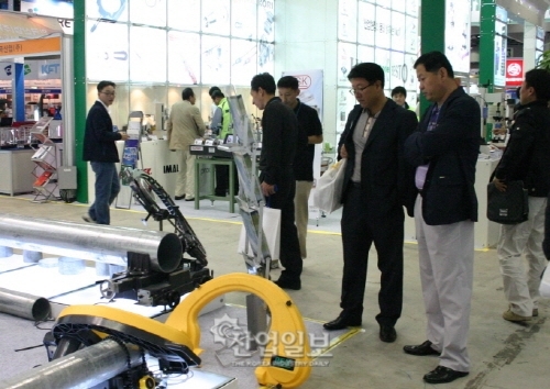 한국기계전(KOMAF 2013) '빅 마켓' 장 활용