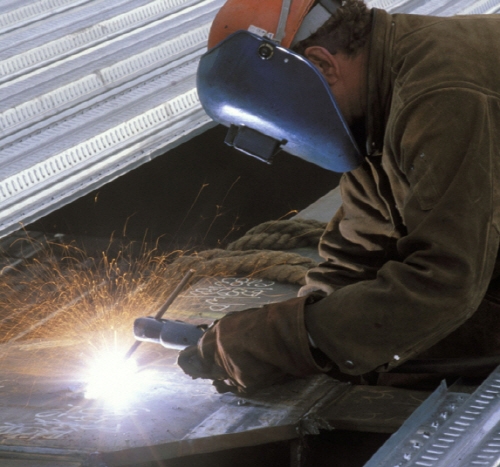 철강·조선 '흐림', 기계업종 구름걷히고 '맑음'