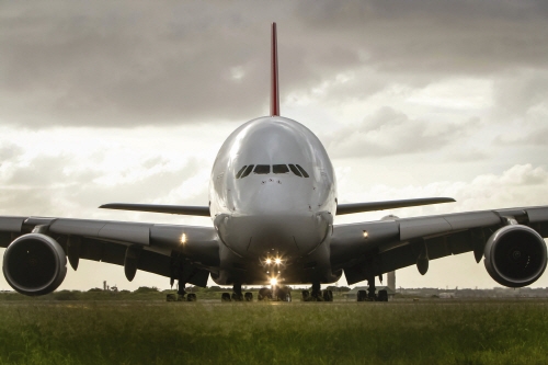 빅트렉스&reg; PEEK 90HMF40 폴리머 에어버스 경량 항공우주 부품 자격시험 통과