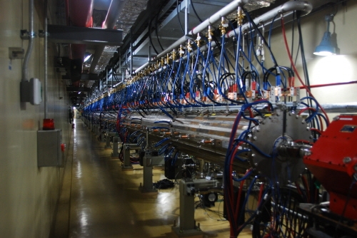 국내 기술로 개발한 100MeV 양성자가속기 본격 가동