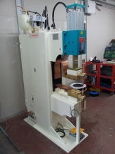 한영전기, 고효율 인버터 스폿 용접기 ‘인기’