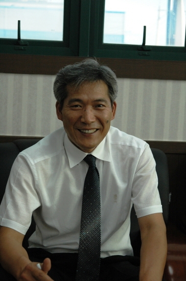 산업장비 발전 선도하는 엔지니어 2인방