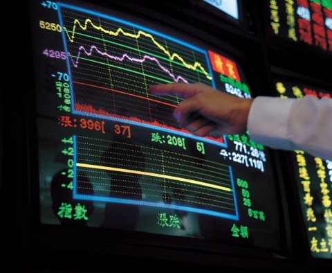 [ECONOMY] 엔저 6개월, 기계·전자 산업 ‘주춤’