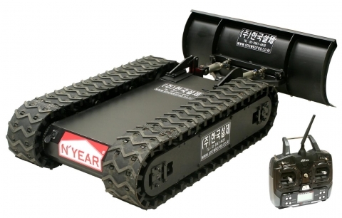 국내 최초 무인제설기 개발… 상용화 박차