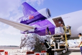 FedEx, 필리핀에 1,000만 달러 구호 물품 전달
