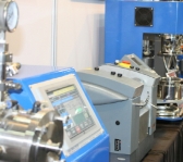 한국, 대 중국 부품 경쟁력 '약화' 수출 의존도는 급상증