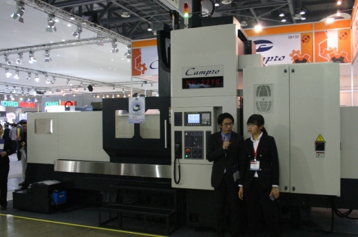 [심토스 2014 현장스케치] Campro Precision Machinery, 대형공작물에 적합한 더블칼럼머시닝센터