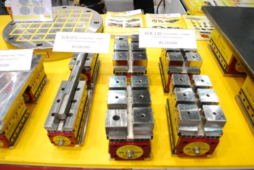 [심토스 2014 현장스케치] 오롬솔루션, 마그네틱 클램핑 시스템의 전문가