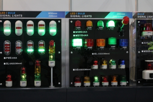 [심토스 2014 현장스케치] 산업안전에 등불을 밝히다. 메닉스