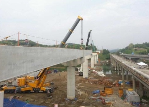 흥사일반산업단지 확·포장 공사 순항