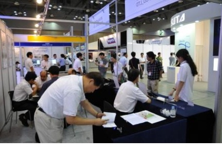 차세대 LED와 OPTICAL을 체험한다