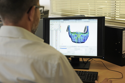 솔베이,이엑스트림 엔지니어링과 자동차 OEM시장 공동마케팅