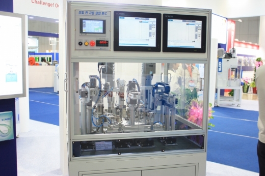 [심토스 2014 현장스케치] 현대기전, 프레스 및 리벳팅기 전문 제조업체