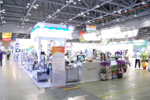 [코리아팩 2014 현장스케치] 한국금박공업㈜, 고속 상면 부착용 자동라벨러