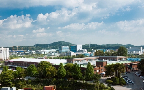 서플러스글로벌, 세계 최초 반도체 중고장비 연구소 설립