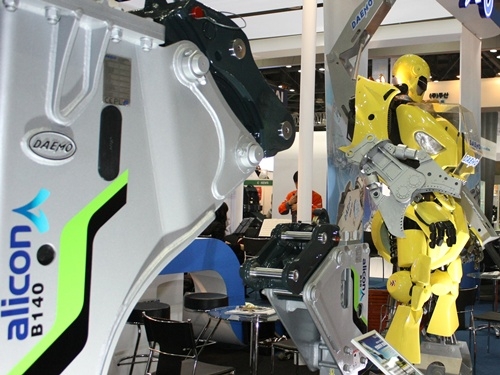 [OUTLOOK]건설기계산업 미국 일본 중국 ‘3강 구도’ 형성