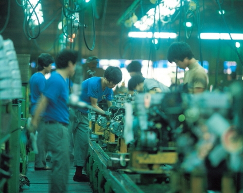 하이테크 이기는 로우테크 신흥 시장