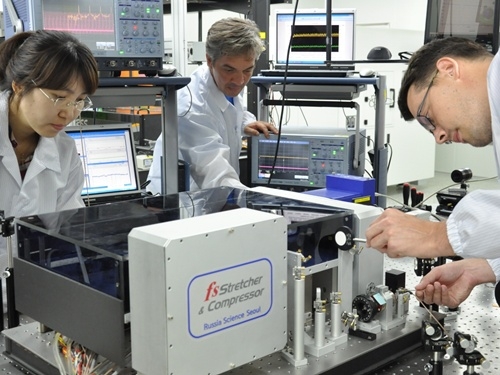 [TECH TRENDS]초미세 가공 산업용 첨단 레이저 기술